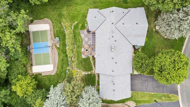 6134 Arctic Way, Edina, MN 55436