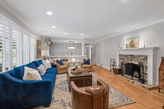 6134 Arctic Way, Edina, MN 55436