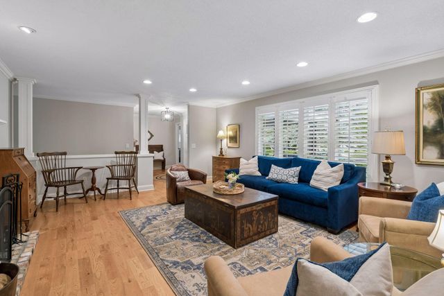 6134 Arctic Way, Edina, MN 55436