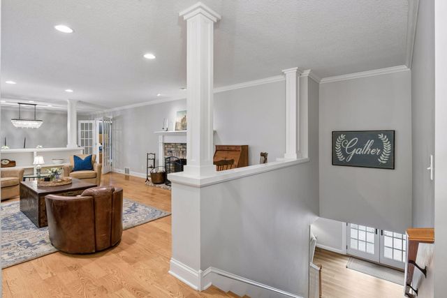 6134 Arctic Way, Edina, MN 55436