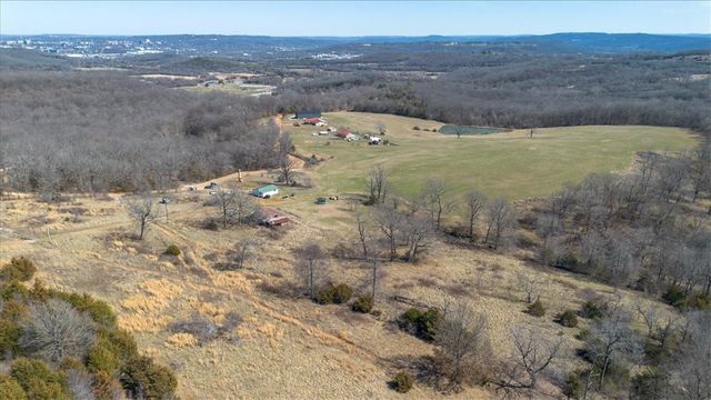 3641 Kessler Mountain Road, Fayetteville, AR 72701