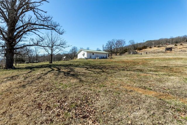 3641 Kessler Mountain Road, Fayetteville, AR 72701