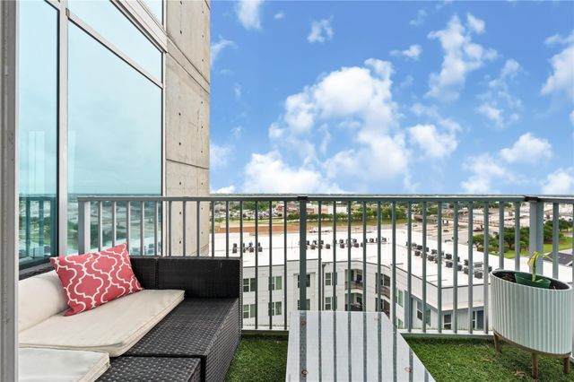 5925 Almeda Road 10902, Houston, TX 77004