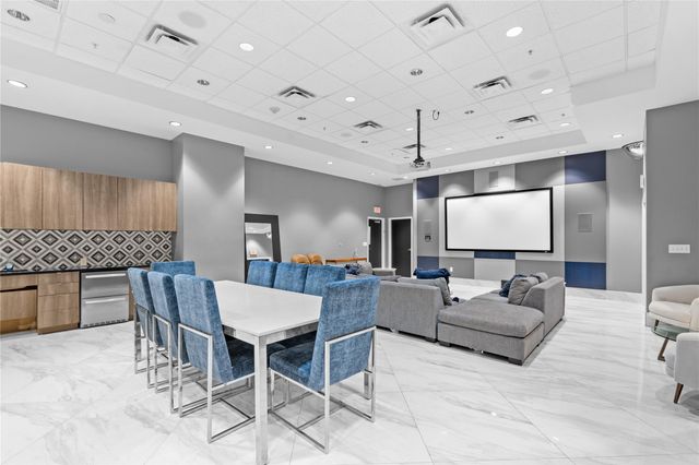 5925 Almeda Road 10902, Houston, TX 77004