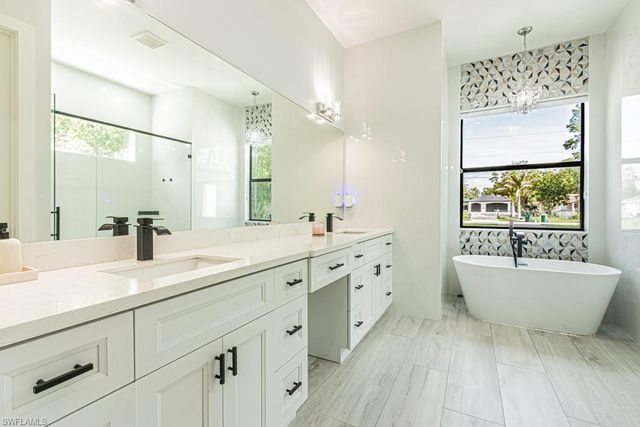 3810 2nd AVE SE, Naples, FL 34117