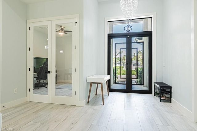 3810 2nd AVE SE, Naples, FL 34117