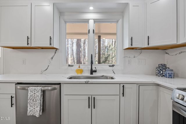 2117 Carriage Way, Chapel Hill, NC 27517