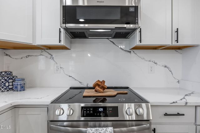 2117 Carriage Way, Chapel Hill, NC 27517