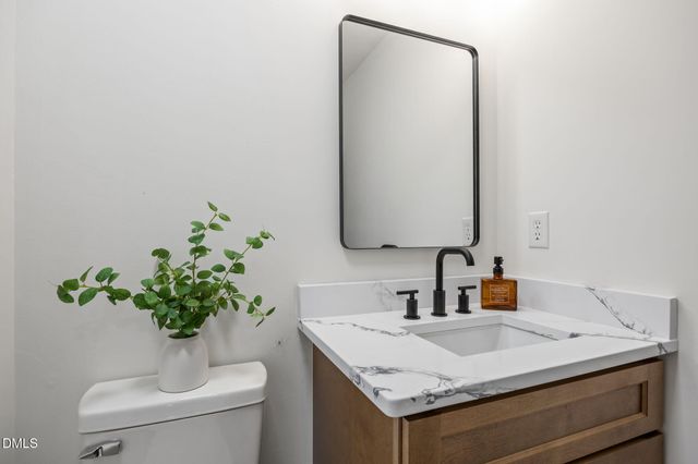 2117 Carriage Way, Chapel Hill, NC 27517