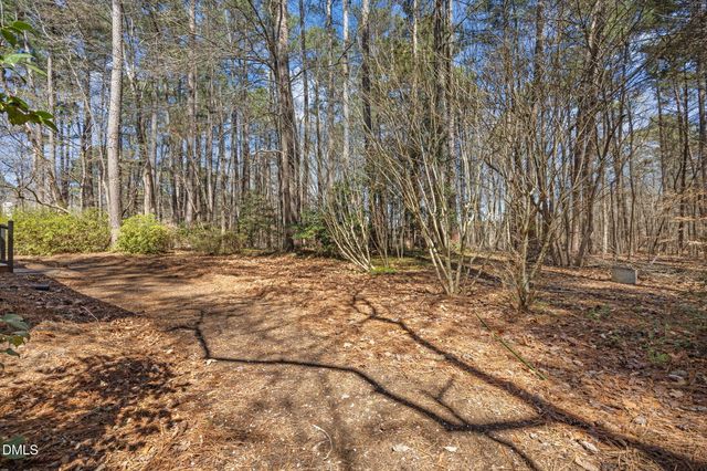 2117 Carriage Way, Chapel Hill, NC 27517