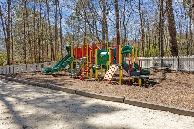 2117 Carriage Way, Chapel Hill, NC 27517