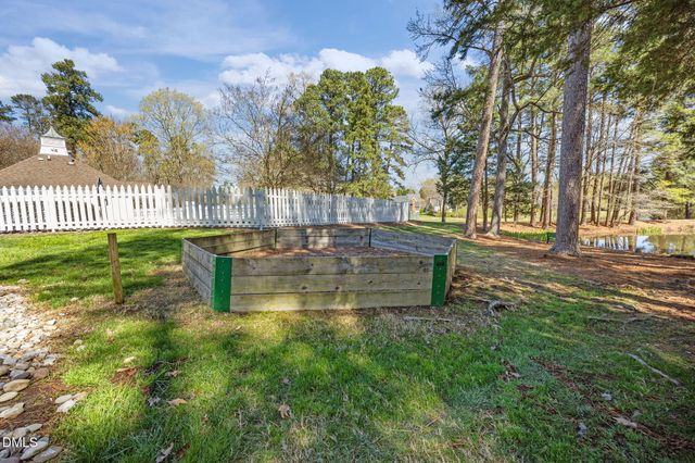 2117 Carriage Way, Chapel Hill, NC 27517