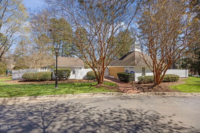 2117 Carriage Way, Chapel Hill, NC 27517