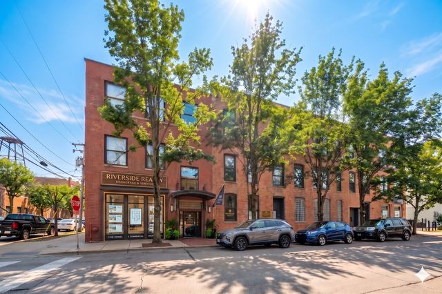 1843 W Hubbard Street 1A, Chicago, IL 60622