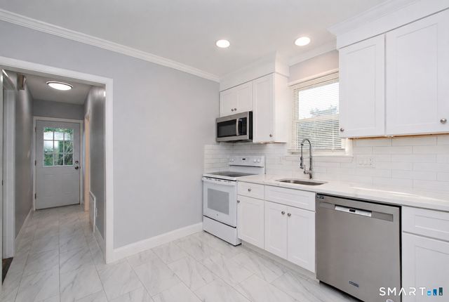 16 Fowler Street 1, Stamford, CT 06905