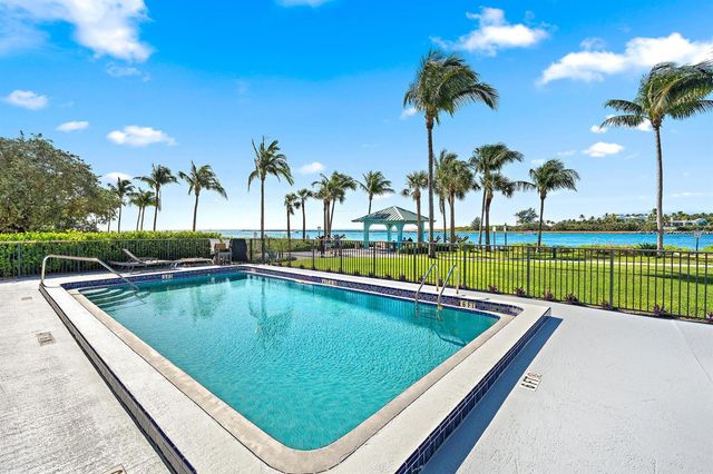 300 Inlet Way 3, Palm Beach Shores, FL 33404