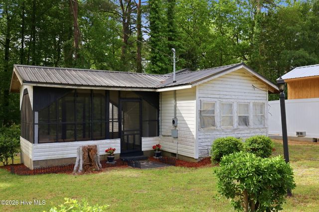 1011 W Main Street, Williamston, NC 27892
