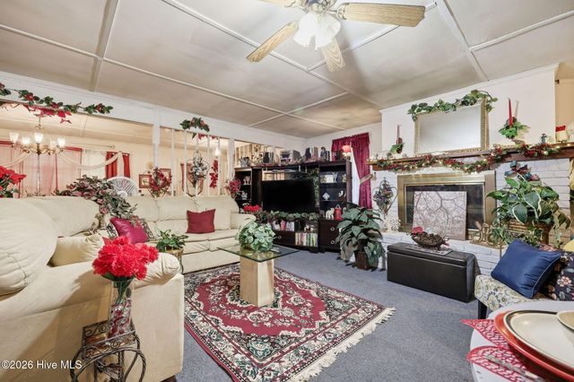 1011 W Main Street, Williamston, NC 27892