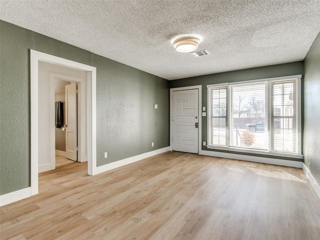 415 E Frank Street, Norman, OK 73071