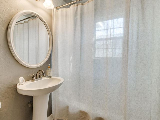 415 E Frank Street, Norman, OK 73071