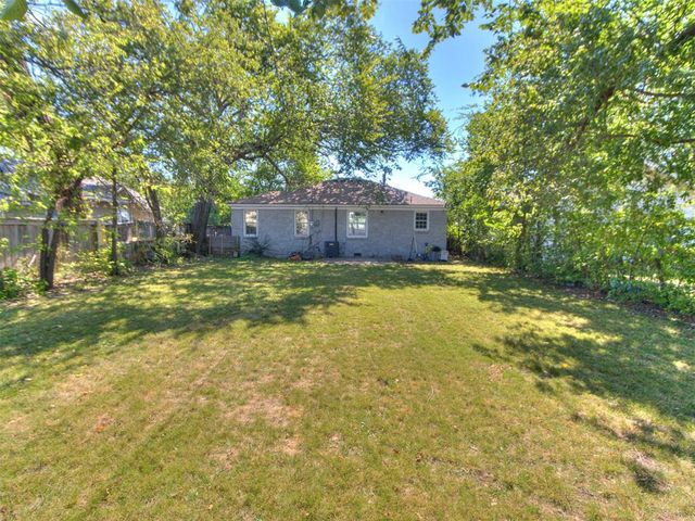 415 E Frank Street, Norman, OK 73071