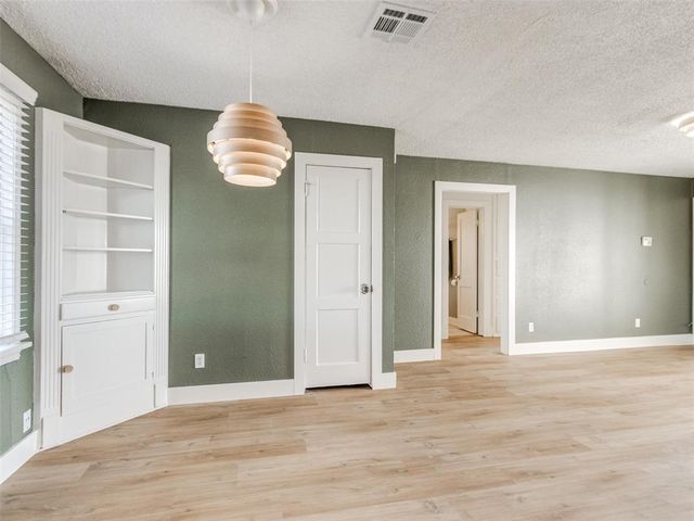 415 E Frank Street, Norman, OK 73071