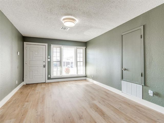 415 E Frank Street, Norman, OK 73071