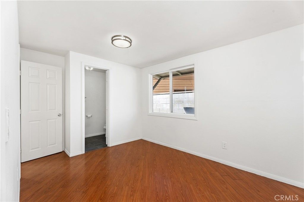 Image 13 of property listing at 1124 Victoria, Costa Mesa, CA 92627