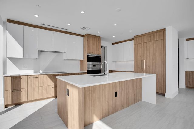 151 N Seabreeze Boulevard 501-E, Fort Lauderdale, FL 33304