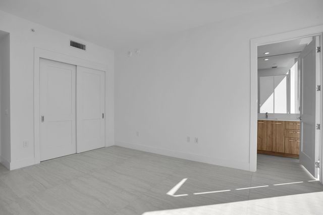 151 N Seabreeze Boulevard 501-E, Fort Lauderdale, FL 33304