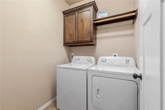 4179 Golden Eagle Drive B, Bryan, TX 77808