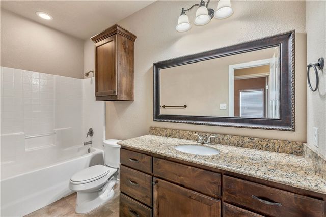 4179 Golden Eagle Drive B, Bryan, TX 77808