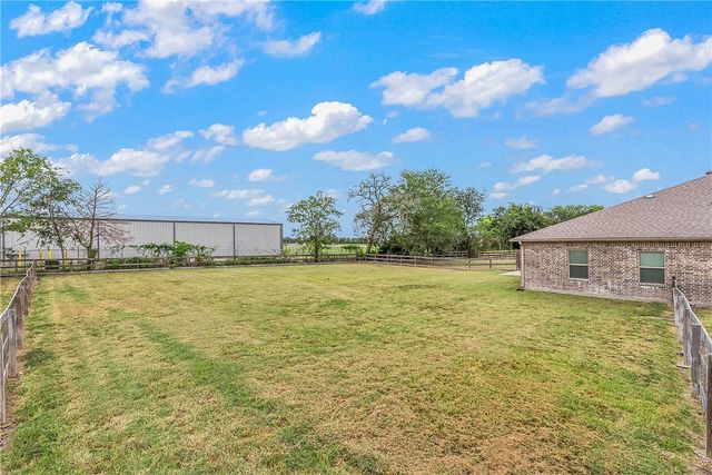 4179 Golden Eagle Drive B, Bryan, TX 77808
