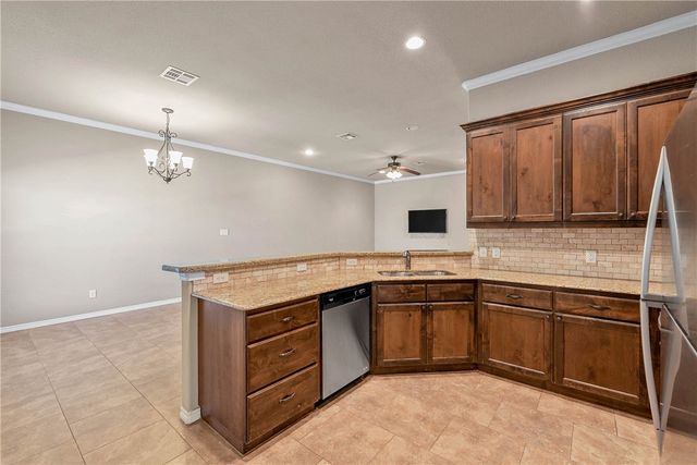 4179 Golden Eagle Drive B, Bryan, TX 77808