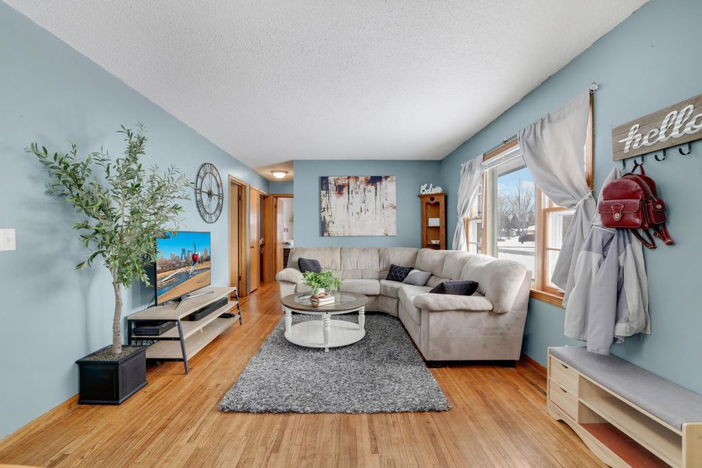 8382 Granada Avenue S, Cottage Grove, MN 55016