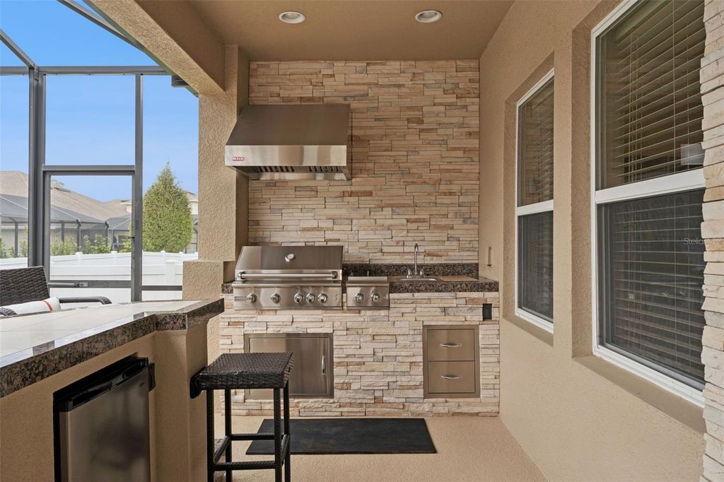 Image 14 of property listing at 15393 SANDFIELD LOOP, Winter Garden, FL 34787