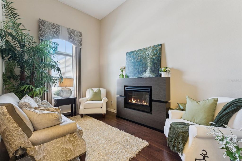 Image 21 of property listing at 15393 SANDFIELD LOOP, Winter Garden, FL 34787