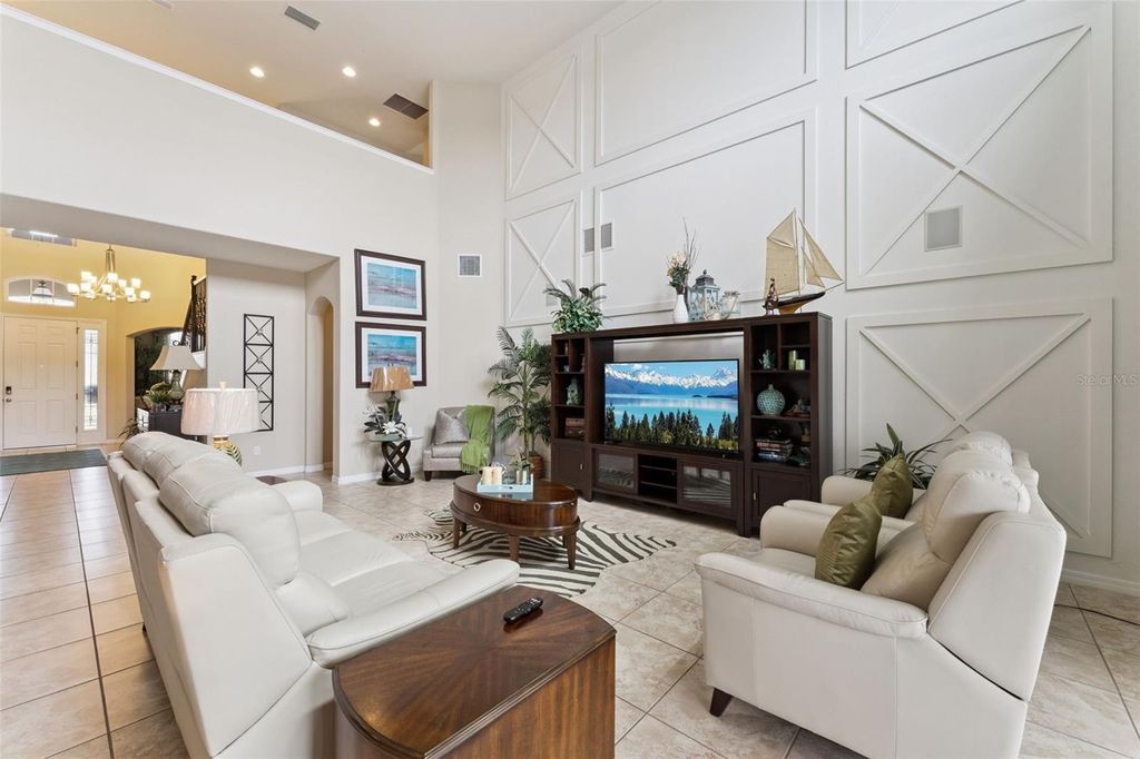 Image 23 of property listing at 15393 SANDFIELD LOOP, Winter Garden, FL 34787