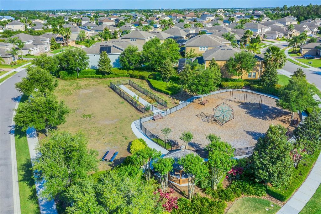 Image 57 of property listing at 15393 SANDFIELD LOOP, Winter Garden, FL 34787