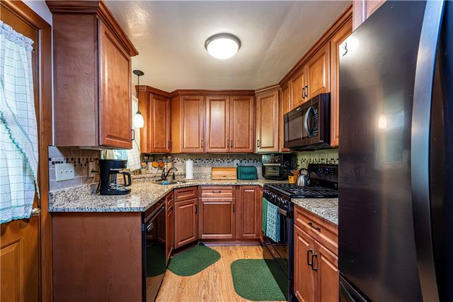 125 FOREST DRIVE, North Huntingdon, PA 15642