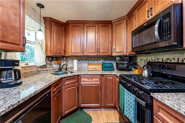 125 FOREST DRIVE, North Huntingdon, PA 15642