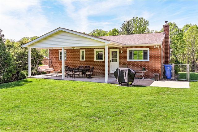 125 FOREST DRIVE, North Huntingdon, PA 15642