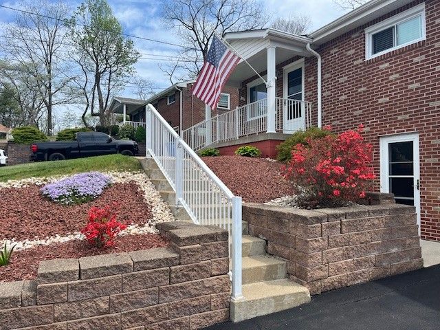 125 FOREST DRIVE, North Huntingdon, PA 15642