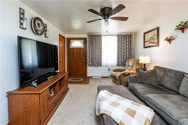 125 FOREST DRIVE, North Huntingdon, PA 15642