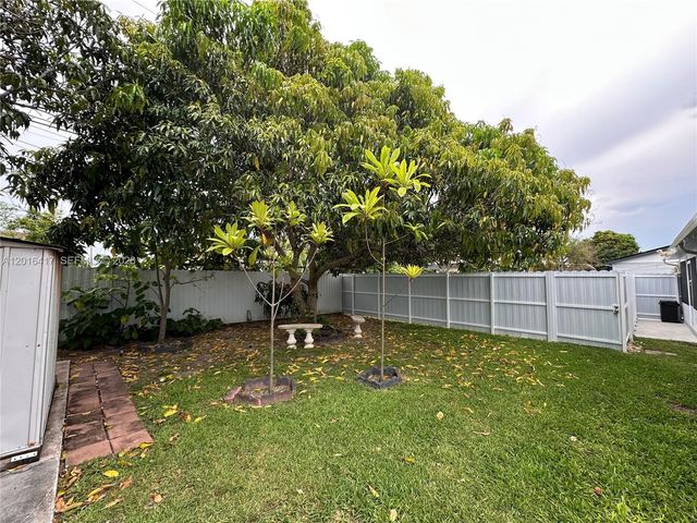 15640 SW 102nd Pl 15640, Miami, FL 33157