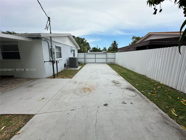 15640 SW 102nd Pl 15640, Miami, FL 33157