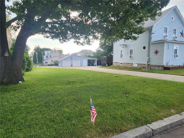 109 Cleveland Street, Woonsocket, RI 02895