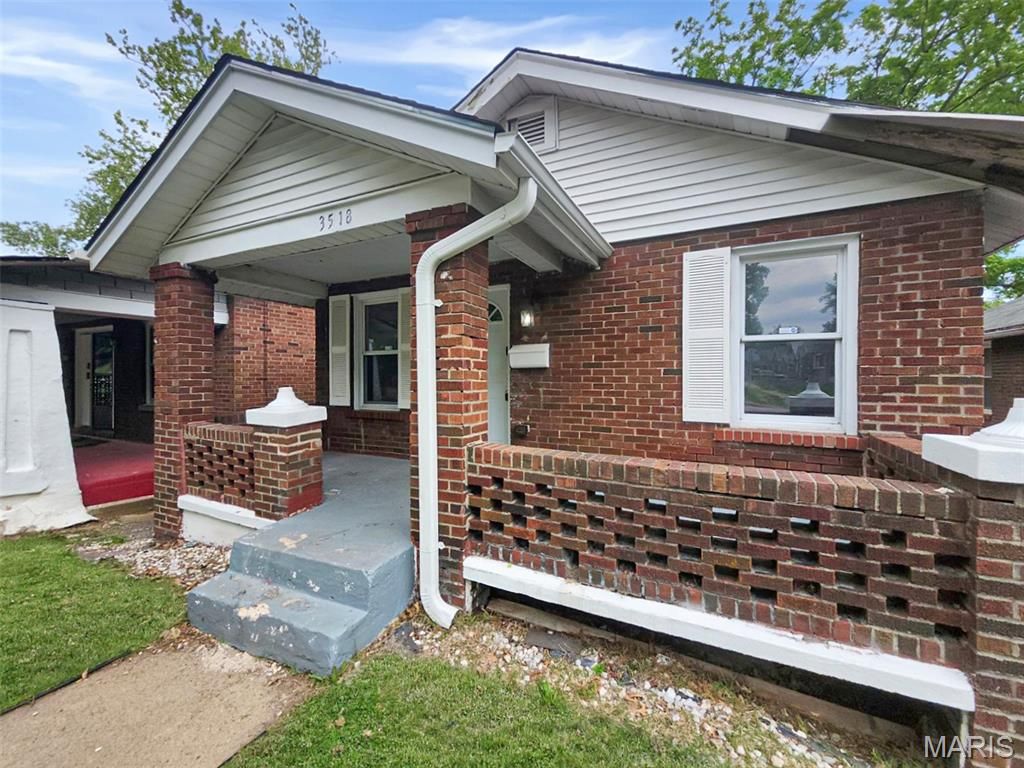 3518 Maywood Avenue, St Louis, MO 63121