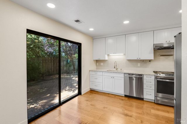 528 Laurel Ct, Benicia, CA 94510