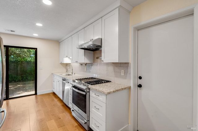 528 Laurel Ct, Benicia, CA 94510